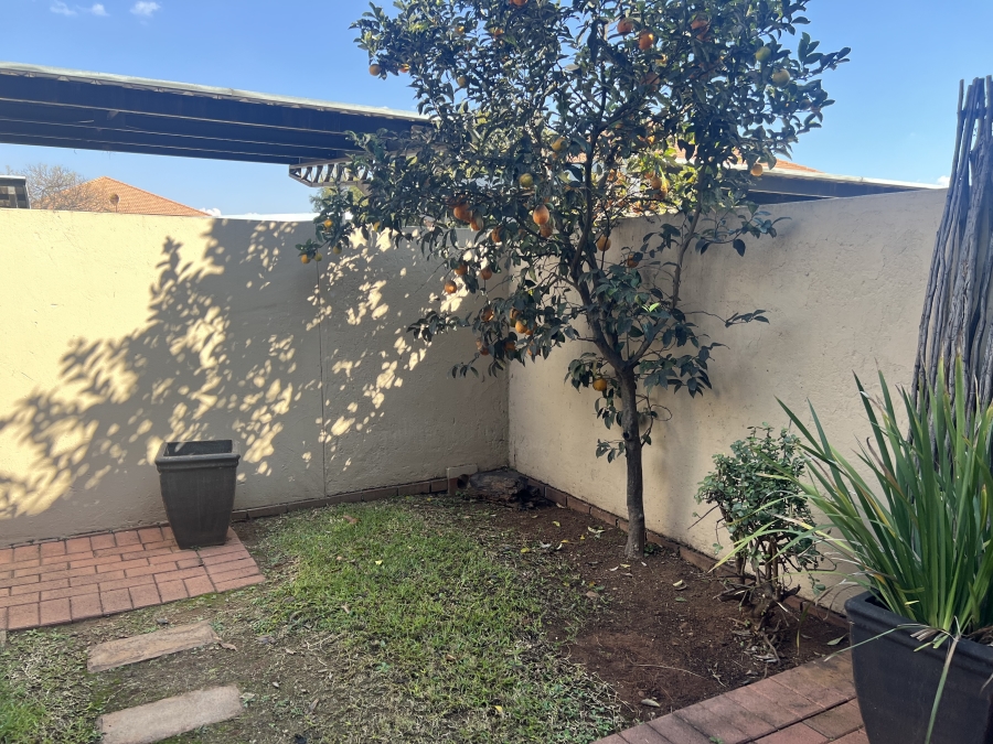 2 Bedroom Property for Sale in Pretorius Park Gauteng