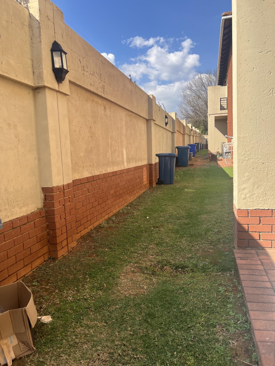 2 Bedroom Property for Sale in Pretorius Park Gauteng