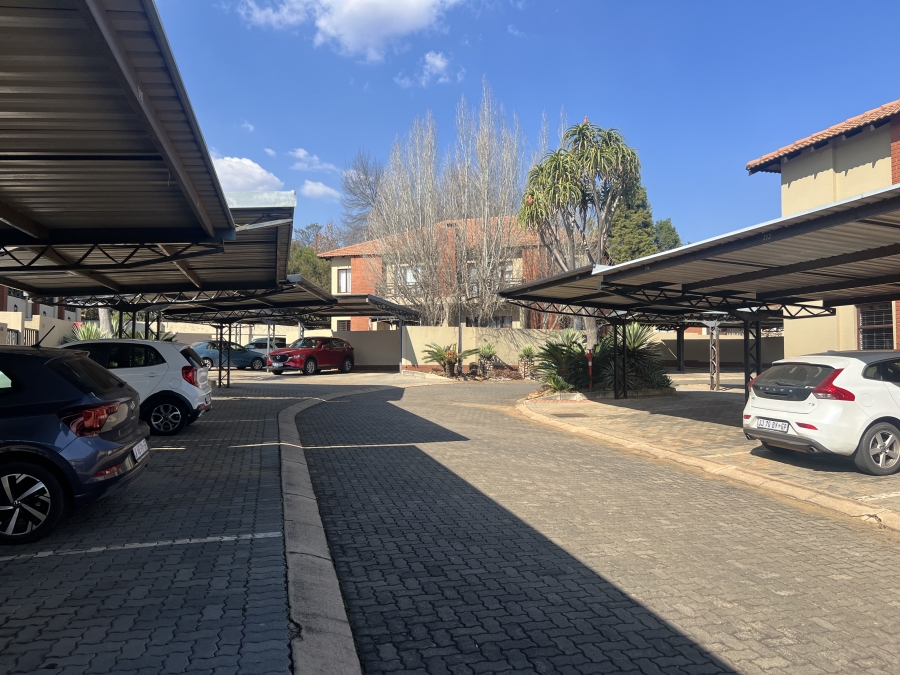 2 Bedroom Property for Sale in Pretorius Park Gauteng