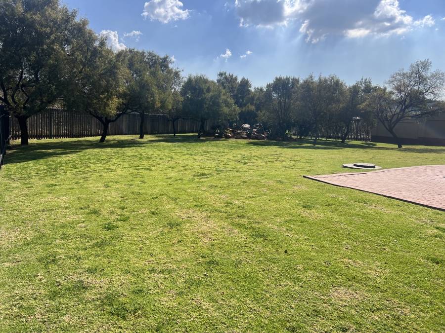 2 Bedroom Property for Sale in Pretorius Park Gauteng