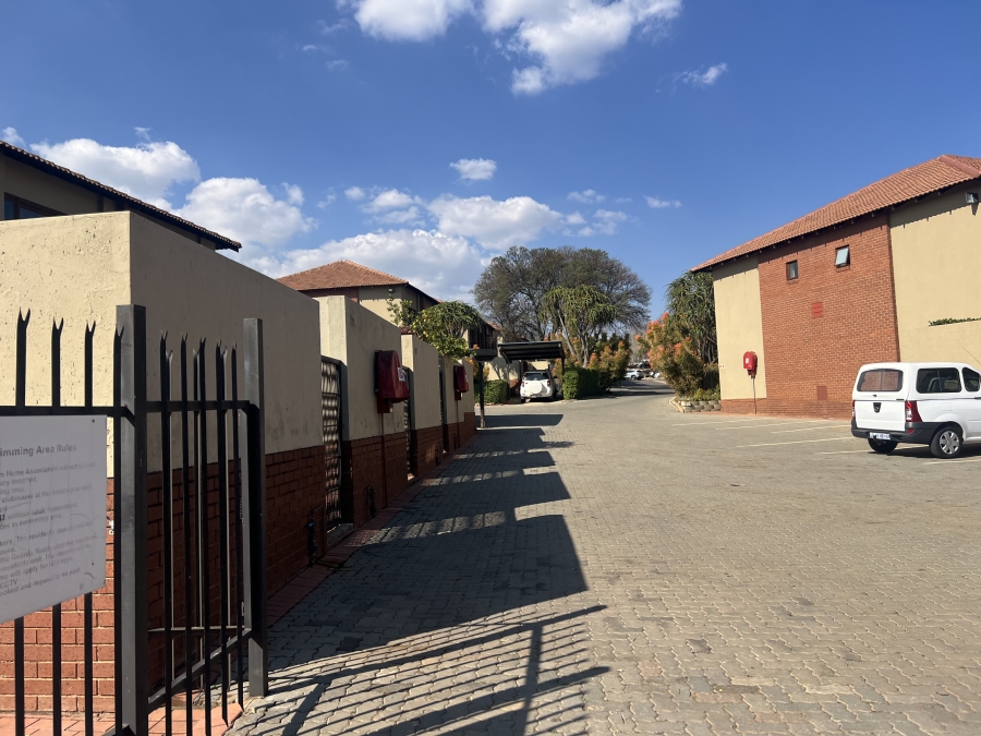 2 Bedroom Property for Sale in Pretorius Park Gauteng