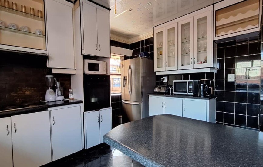 4 Bedroom Property for Sale in Newclare Gauteng