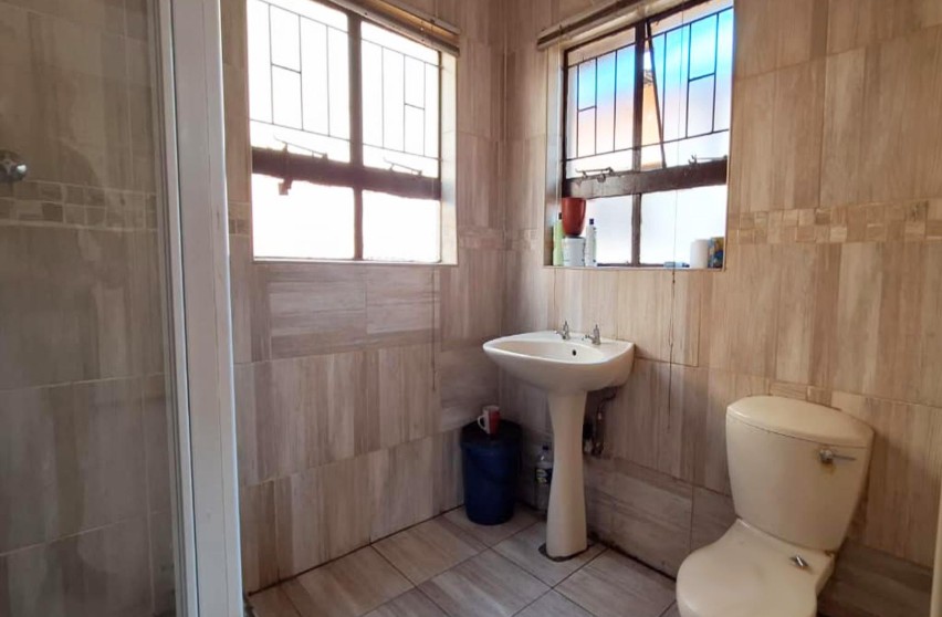 4 Bedroom Property for Sale in Newclare Gauteng