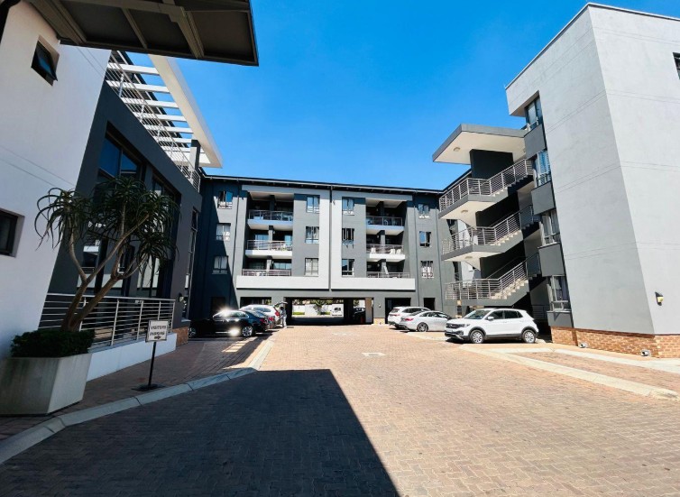 2 Bedroom Property for Sale in Bryanston Gauteng