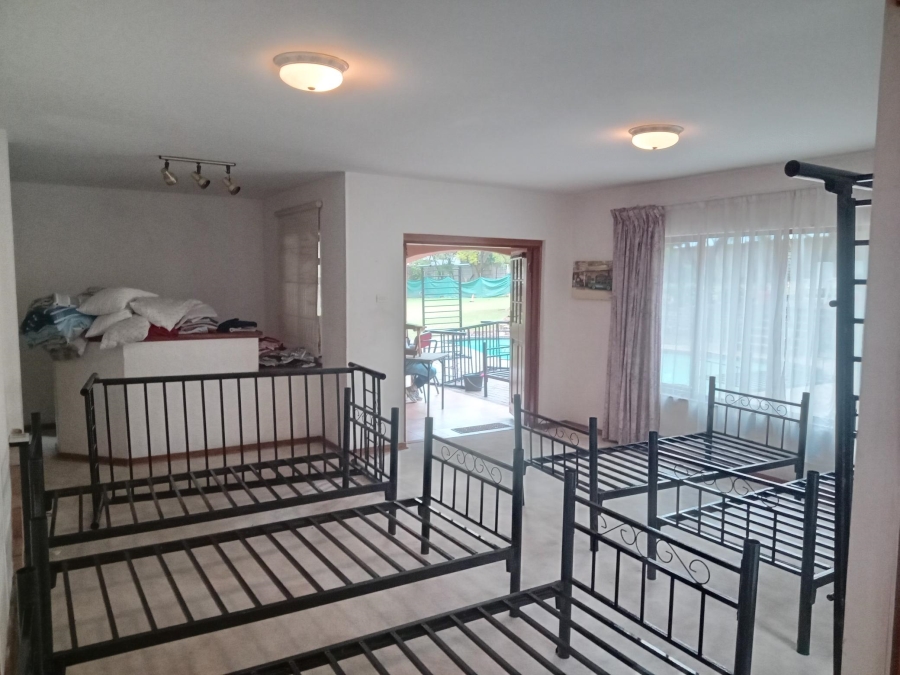 8 Bedroom Property for Sale in Ferndale Gauteng