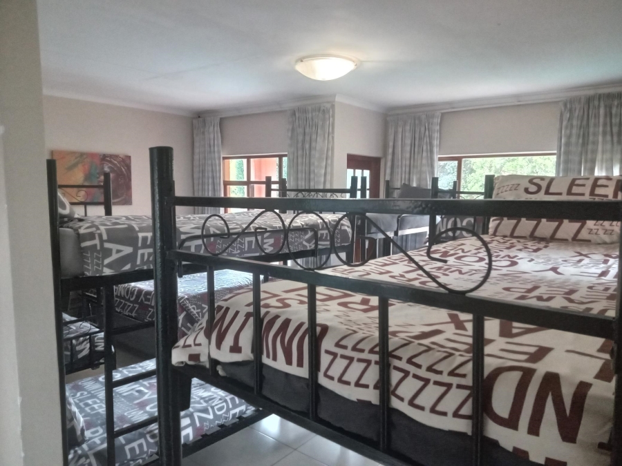 8 Bedroom Property for Sale in Ferndale Gauteng
