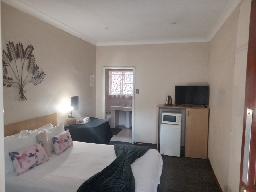8 Bedroom Property for Sale in Ferndale Gauteng