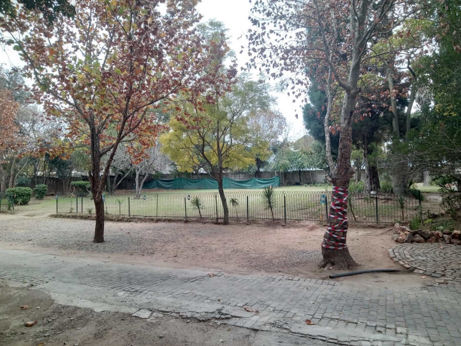 8 Bedroom Property for Sale in Ferndale Gauteng