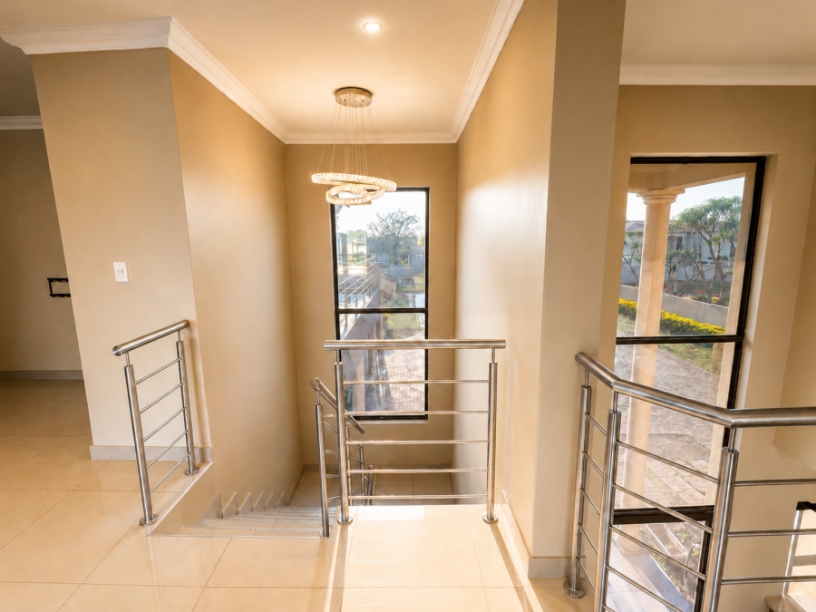 5 Bedroom Property for Sale in Heuwelsig Estate Gauteng