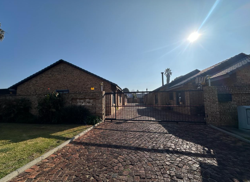 3 Bedroom Property for Sale in Brackenhurst Gauteng