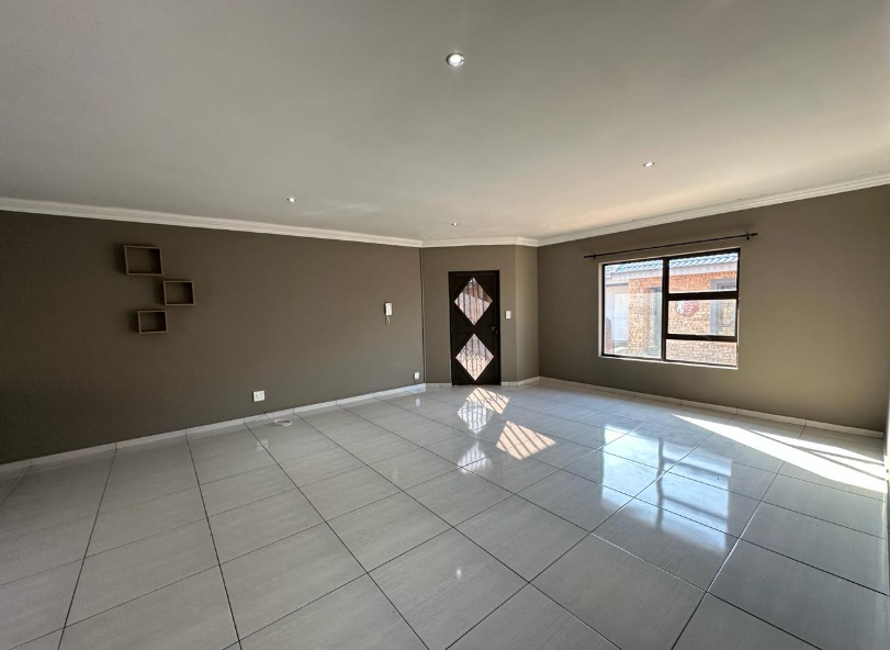 3 Bedroom Property for Sale in Brackenhurst Gauteng