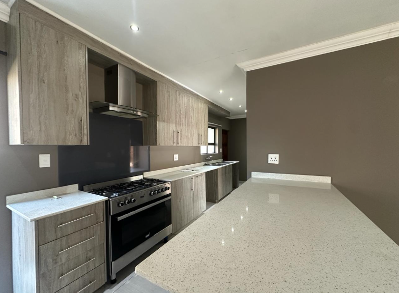 3 Bedroom Property for Sale in Brackenhurst Gauteng