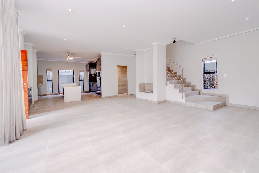 4 Bedroom Property for Sale in Bryanston Gauteng