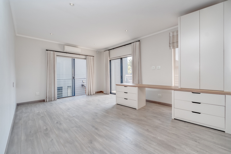 4 Bedroom Property for Sale in Bryanston Gauteng