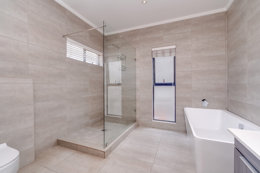 4 Bedroom Property for Sale in Bryanston Gauteng