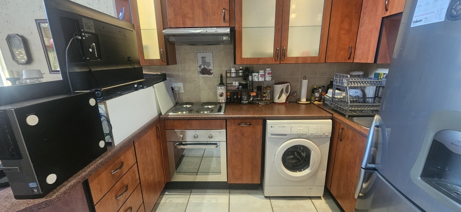2 Bedroom Property for Sale in New Redruth Gauteng