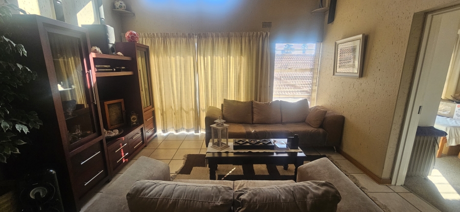 2 Bedroom Property for Sale in New Redruth Gauteng
