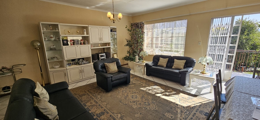 3 Bedroom Property for Sale in New Redruth Gauteng