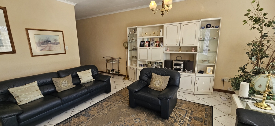 3 Bedroom Property for Sale in New Redruth Gauteng