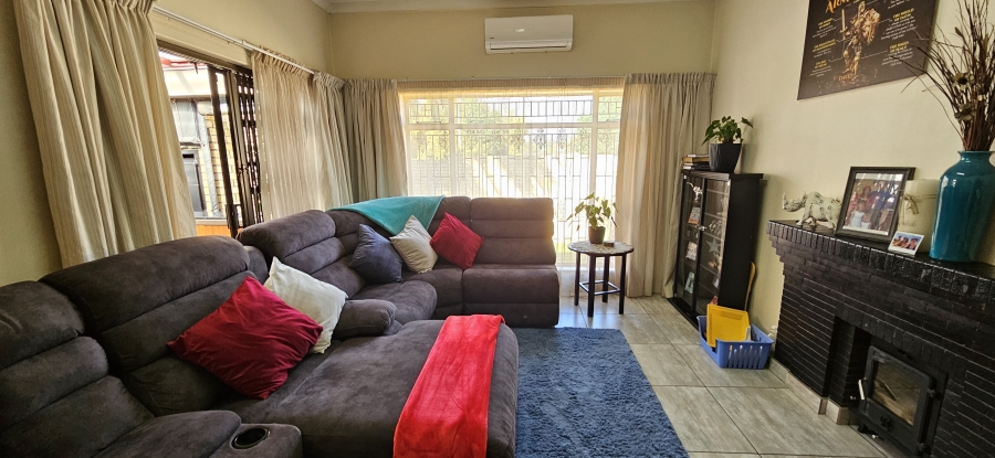 3 Bedroom Property for Sale in New Redruth Gauteng