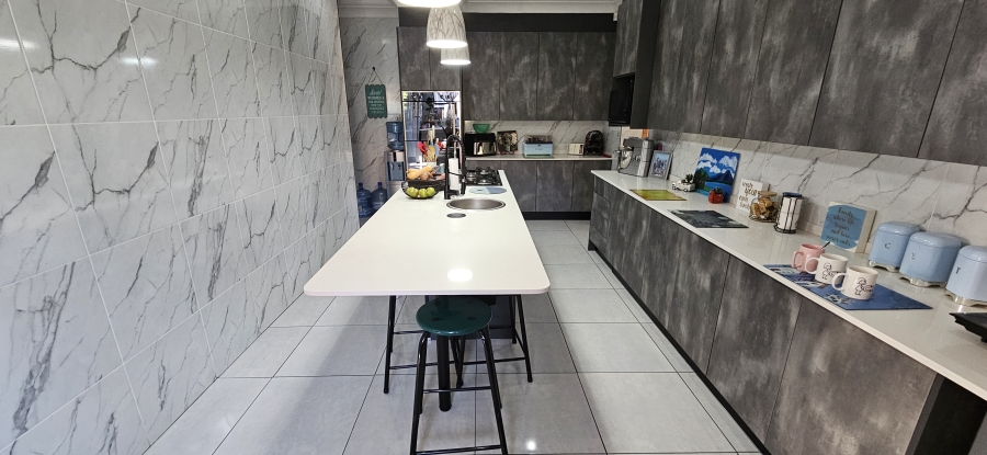 3 Bedroom Property for Sale in New Redruth Gauteng