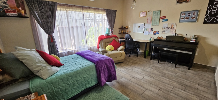 3 Bedroom Property for Sale in New Redruth Gauteng
