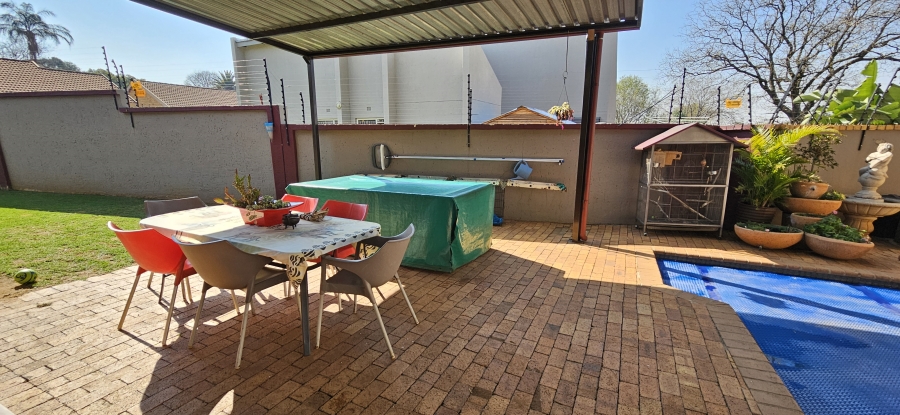 3 Bedroom Property for Sale in New Redruth Gauteng
