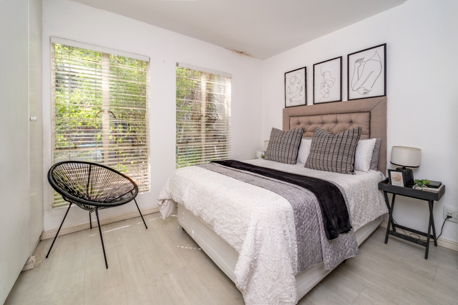 To Let 2 Bedroom Property for Rent in Douglasdale Gauteng