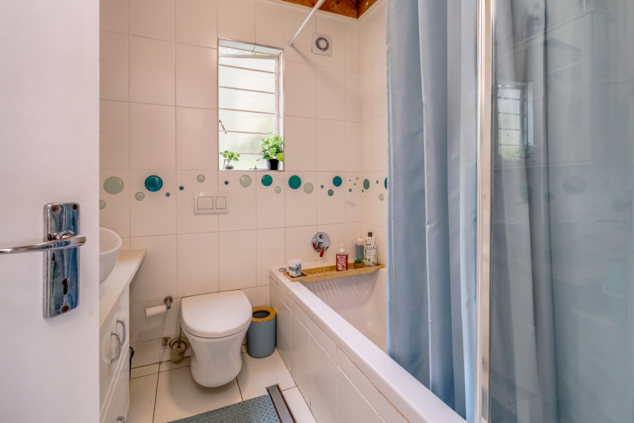 To Let 2 Bedroom Property for Rent in Douglasdale Gauteng