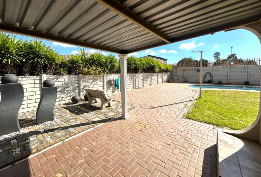 3 Bedroom Property for Sale in Mayberry Park Gauteng