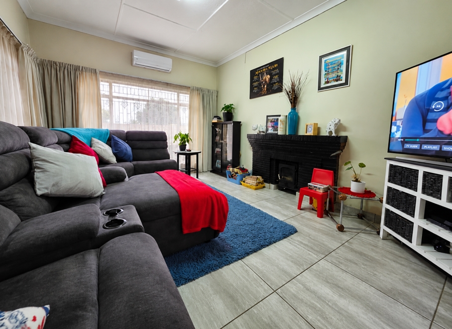 3 Bedroom Property for Sale in New Redruth Gauteng