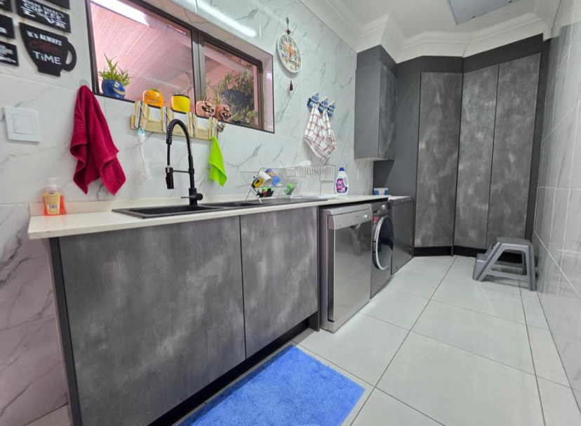 3 Bedroom Property for Sale in New Redruth Gauteng