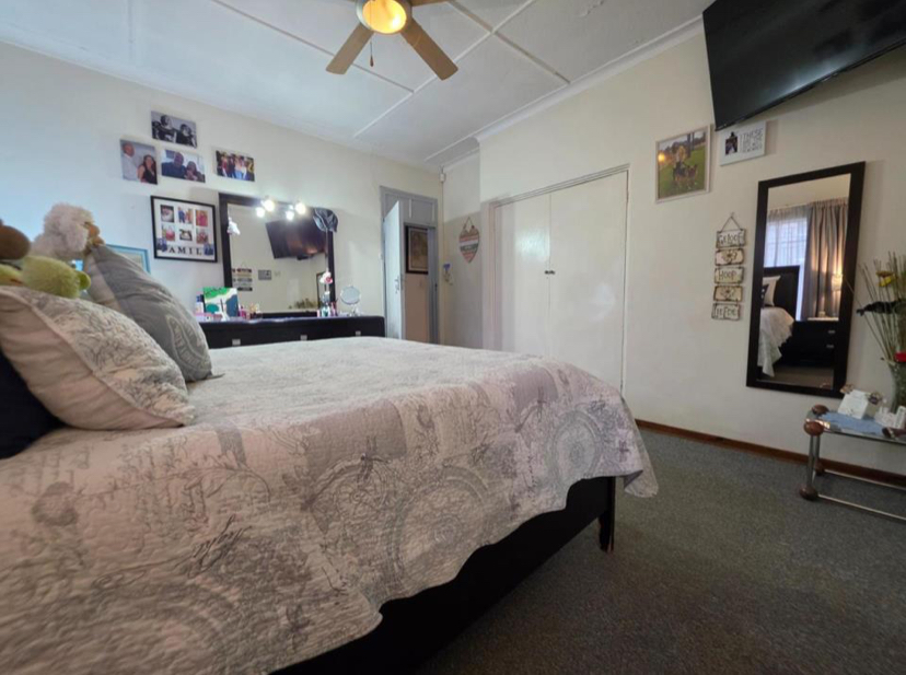 3 Bedroom Property for Sale in New Redruth Gauteng