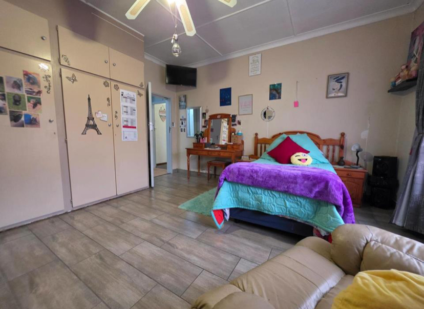 3 Bedroom Property for Sale in New Redruth Gauteng