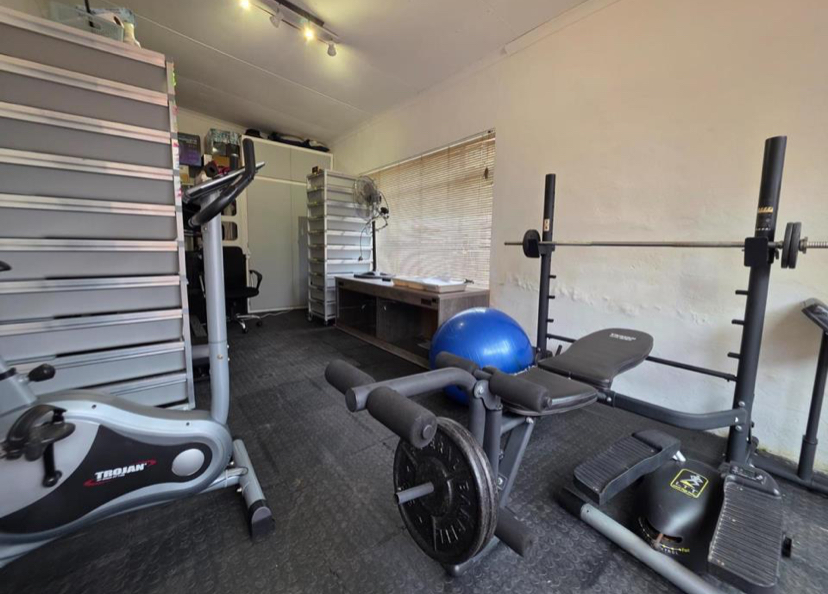 3 Bedroom Property for Sale in New Redruth Gauteng