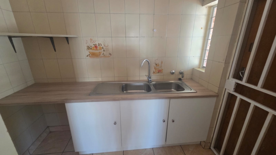 3 Bedroom Property for Sale in Brackendowns Gauteng