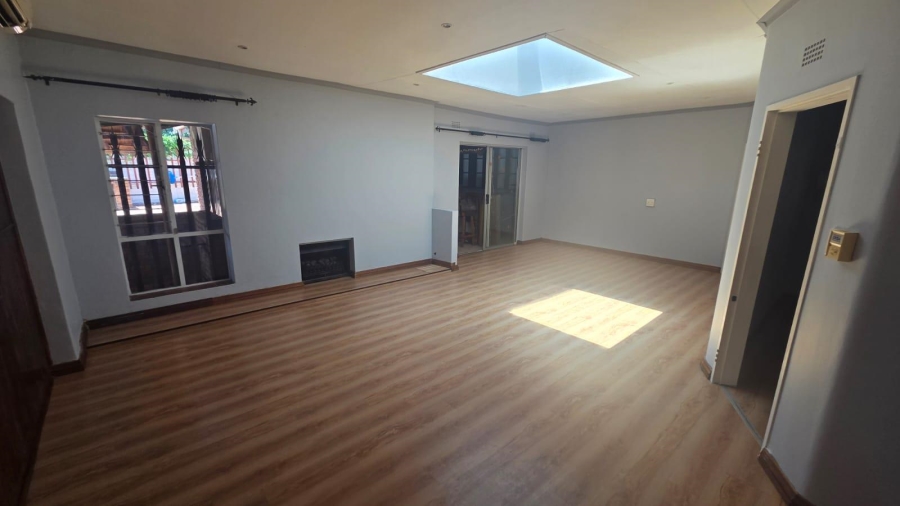 3 Bedroom Property for Sale in Brackendowns Gauteng