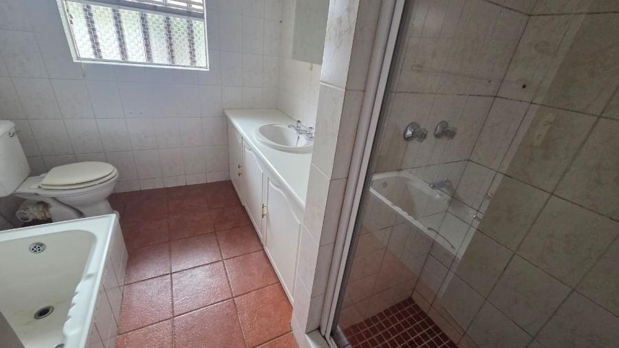 3 Bedroom Property for Sale in Brackendowns Gauteng