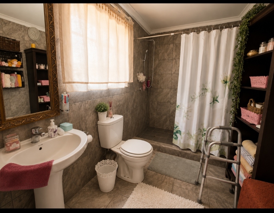 7 Bedroom Property for Sale in Mooilande Gauteng