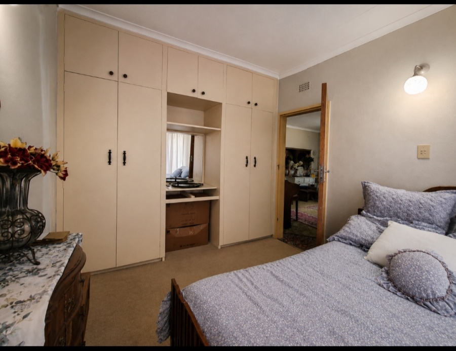 7 Bedroom Property for Sale in Mooilande Gauteng