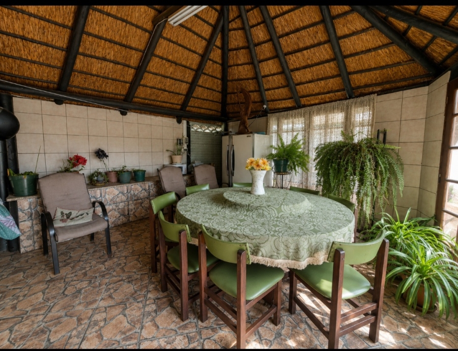 7 Bedroom Property for Sale in Mooilande Gauteng
