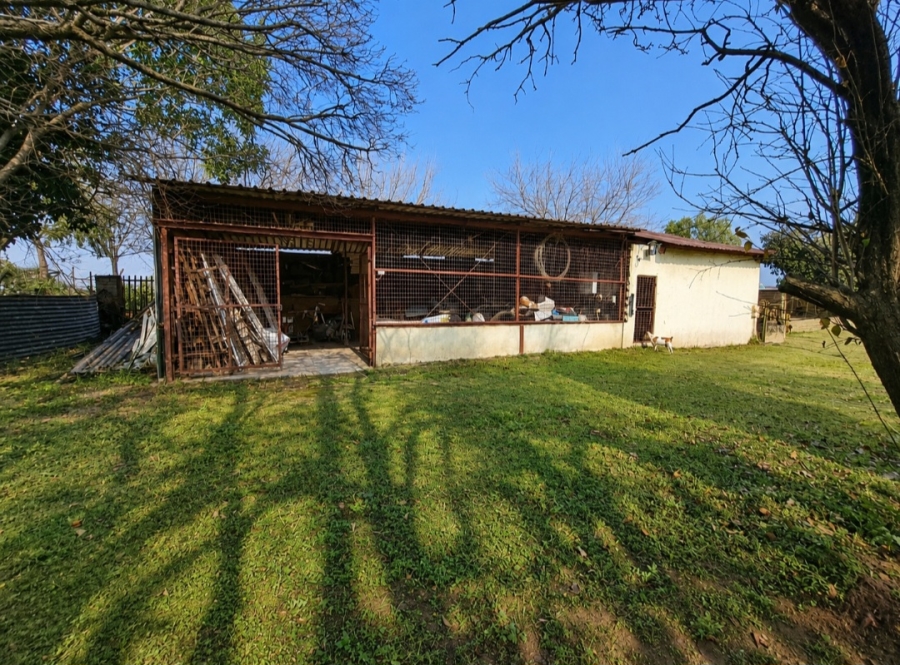 7 Bedroom Property for Sale in Mooilande Gauteng