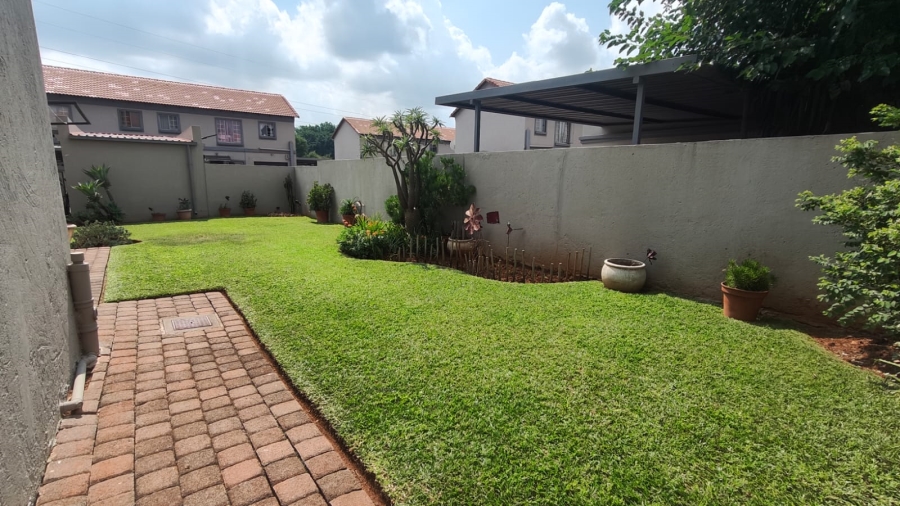 2 Bedroom Property for Sale in Annlin Gauteng