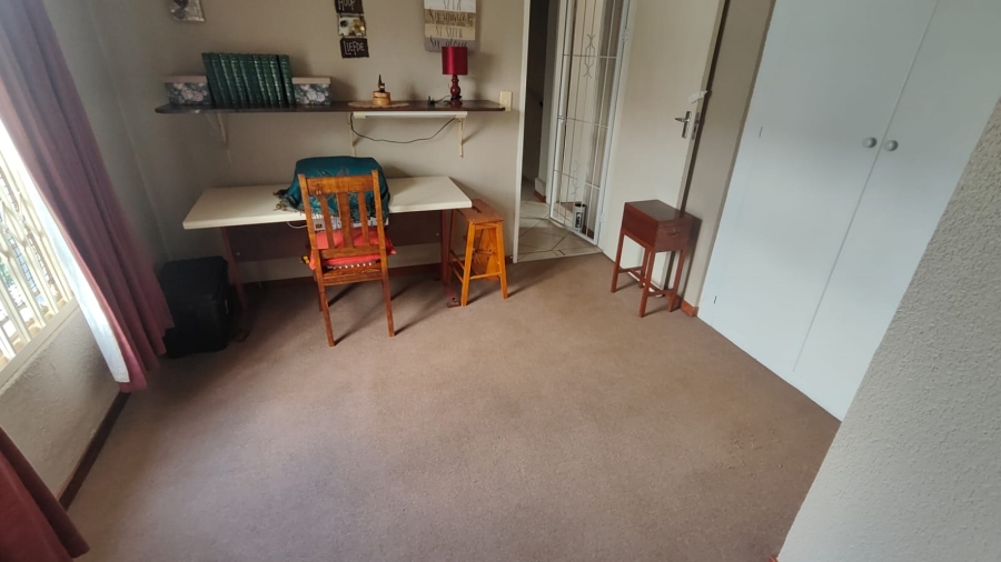 2 Bedroom Property for Sale in Annlin Gauteng
