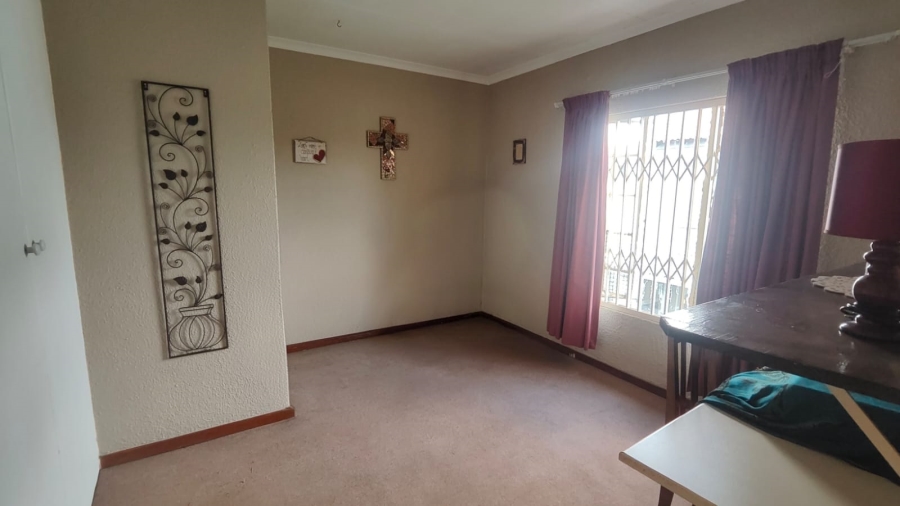 2 Bedroom Property for Sale in Annlin Gauteng