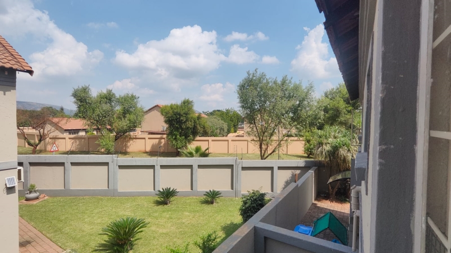 2 Bedroom Property for Sale in Annlin Gauteng