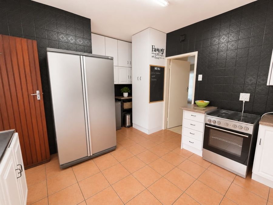 To Let 3 Bedroom Property for Rent in Three Rivers Proper Gauteng