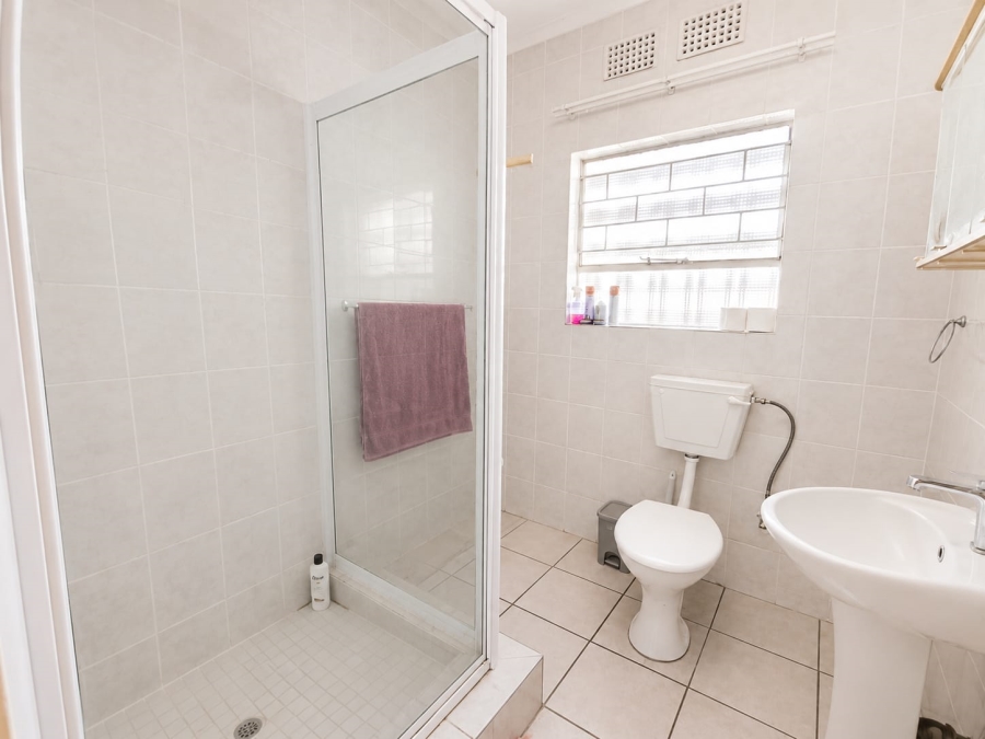 To Let 3 Bedroom Property for Rent in Three Rivers Proper Gauteng