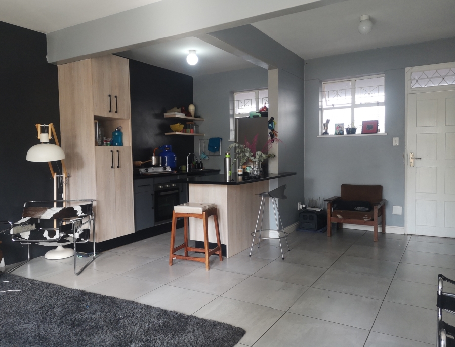 2 Bedroom Property for Sale in Linden Gauteng