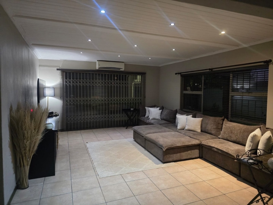 4 Bedroom Property for Sale in Sinoville Gauteng